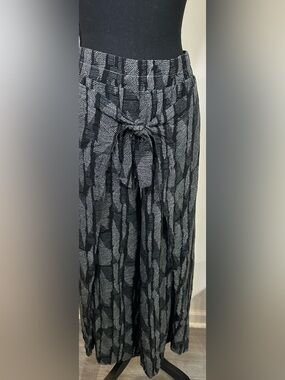 Final Touch - Washed - Black & Gray Wide-Leg Tie-Waist Pants- Size M